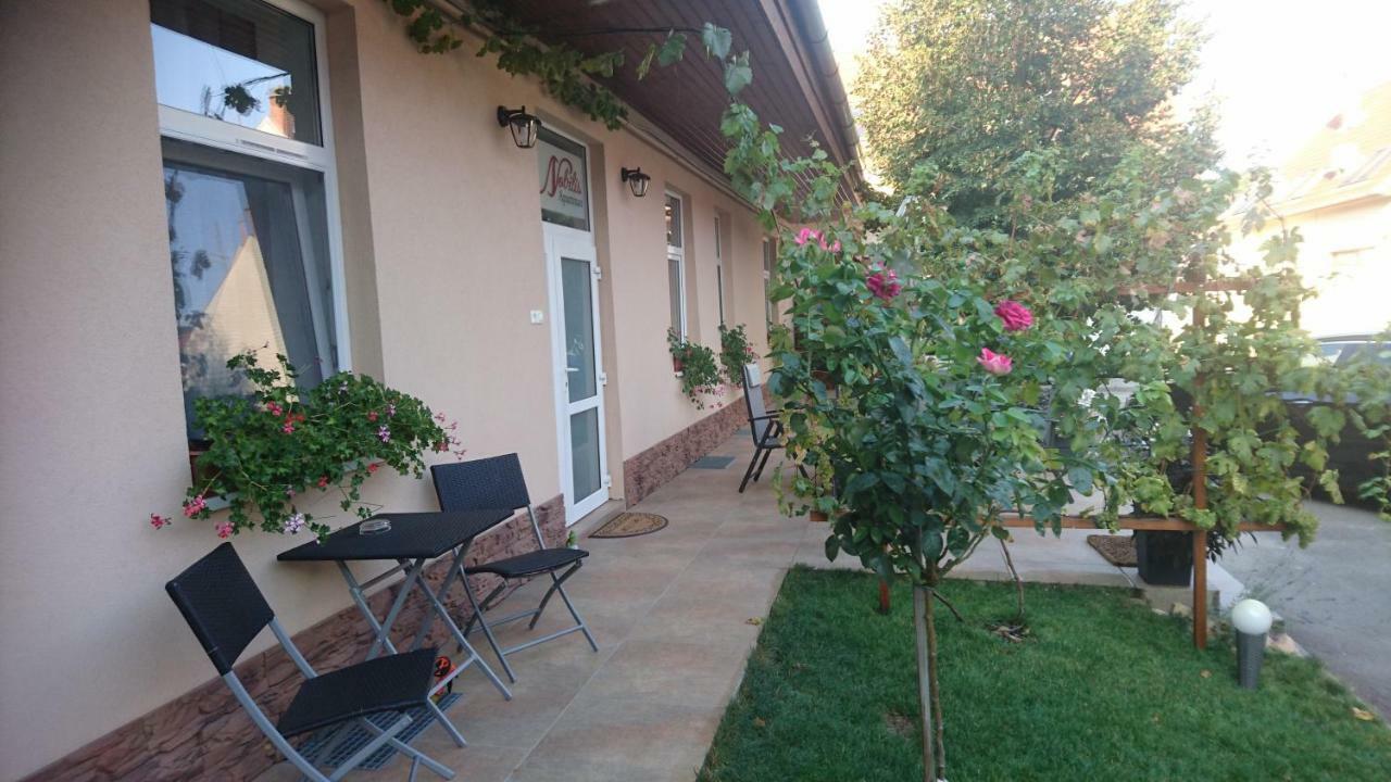Nobilis Apartman Eger Exterior photo